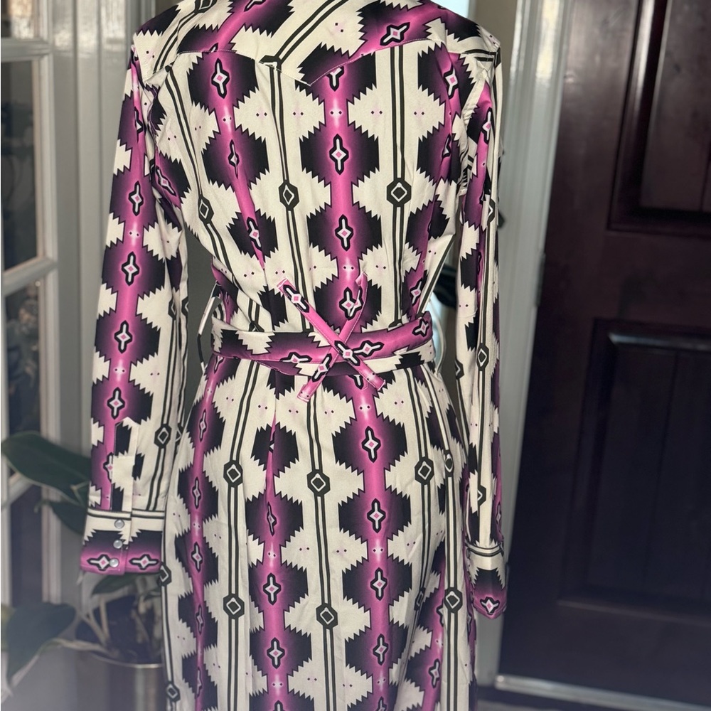 Pink and Black Geometric Patterned Shirt Dress - Picture 6 of 8